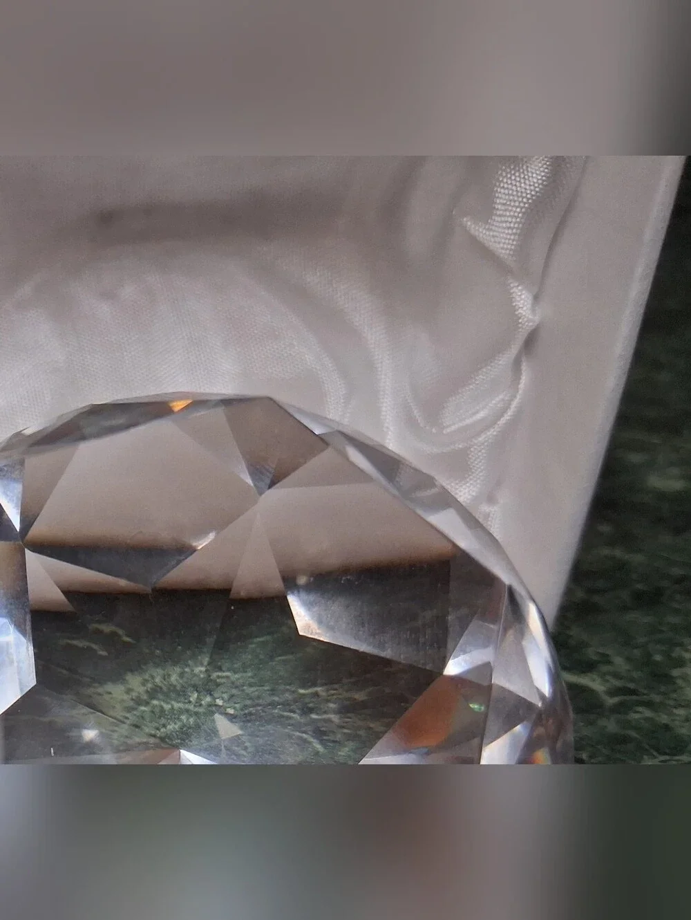 Oleg Cassini Clear Crystal Decorative Paperweight Round Diamond